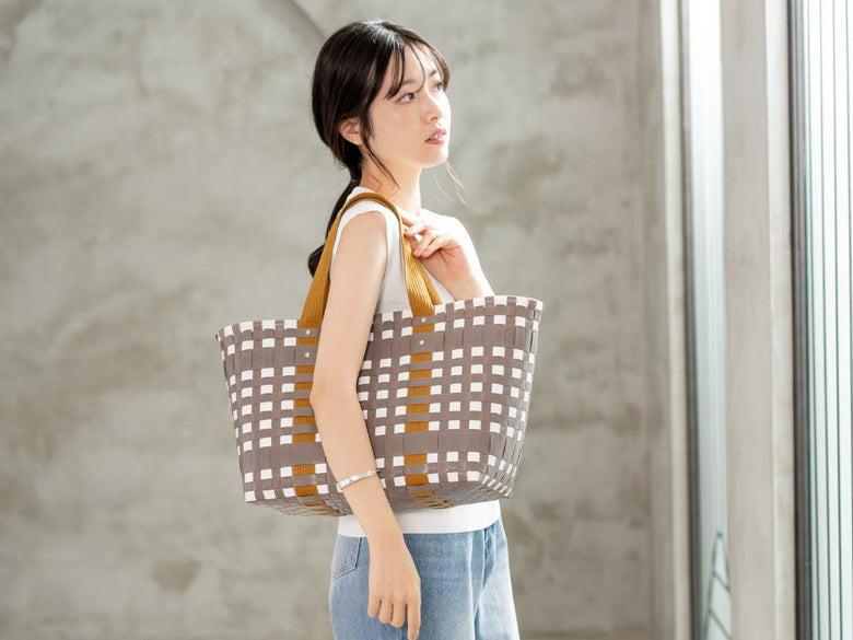 【shesay/シセイ】大人ピクニックに持って行きたい保冷ポーチ付きバッグ