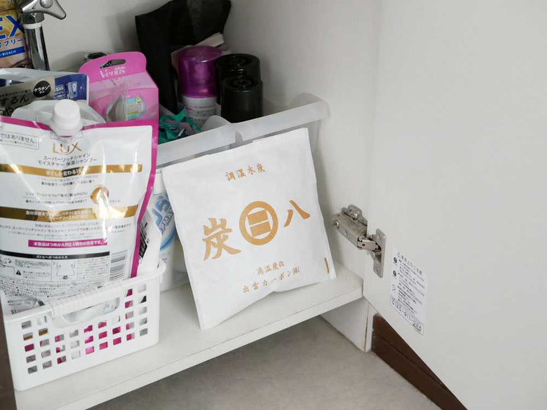 調湿木炭 炭八の小袋と3リットルパック