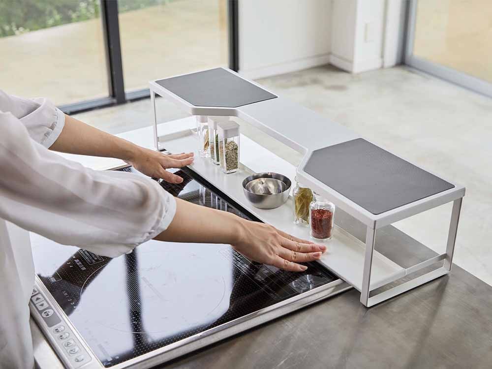 スチール製コンロ奥ラックと排気カバー