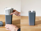 sarasa designのb2cウェットティッシュスタンド、コルク蓋付き、ABS・シリコン製、サイズ約9×9×19cm