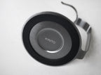KINTOブランドの銀色アロマオイルウォーマーと木製スタンド
