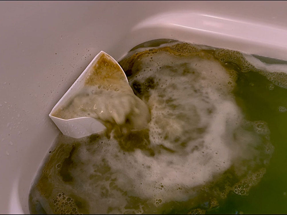 《ノベルティ付き》面白いほどごっそり湯アカ ナイアガラーン（2回分）（排水口クリーナー）