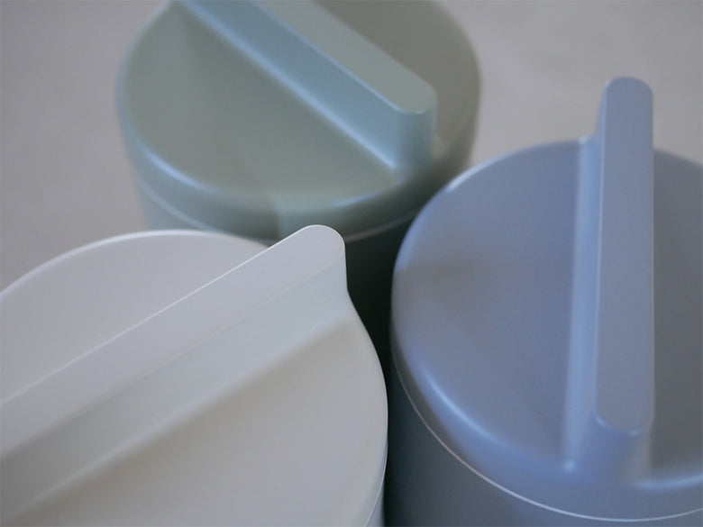 タケナカジャパンのtutuまるで水筒ランチボックス、プラスチック製の蓋とキッチン用器具