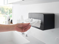ブラック